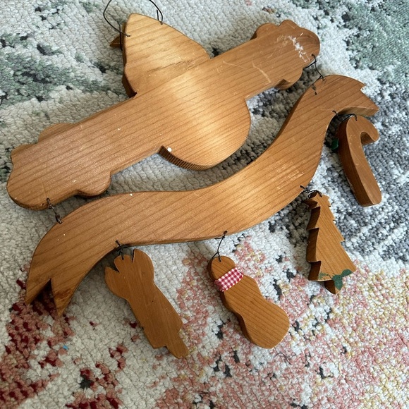 Vintage Hand Crafted Santa Have a Merry Christmas Wooden Wall Art - Picture 10 of 16